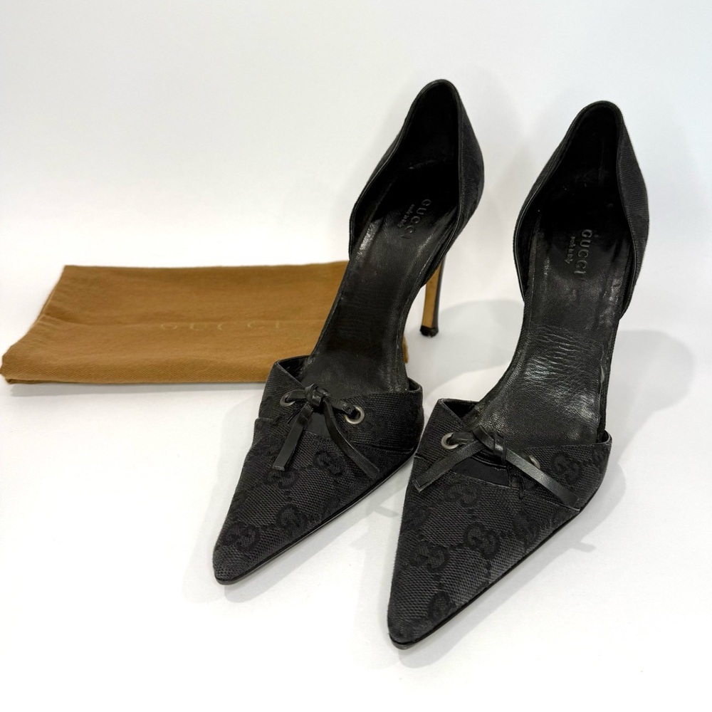✨SOLD✨ Vintage Gucci Black Pointed Toe Heels